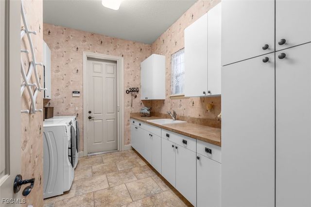 3811 Mossy Oak DR, Fort Myers, FL 33905