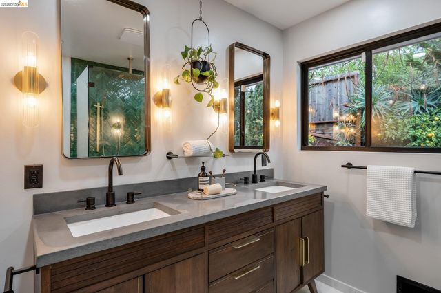 4830 Fair Ave., Oakland, CA 94619