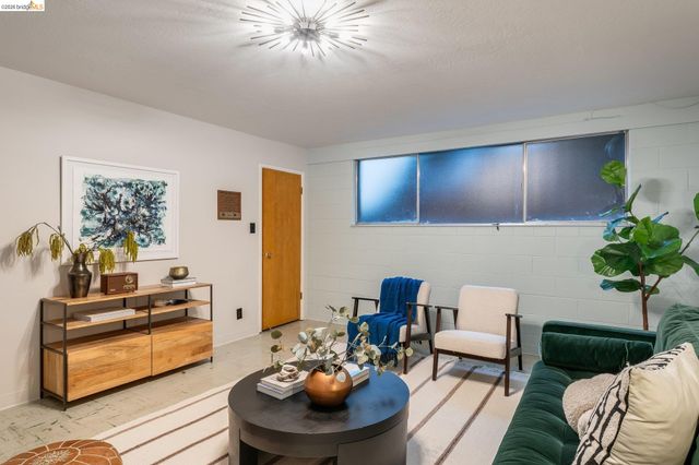 4830 Fair Ave., Oakland, CA 94619