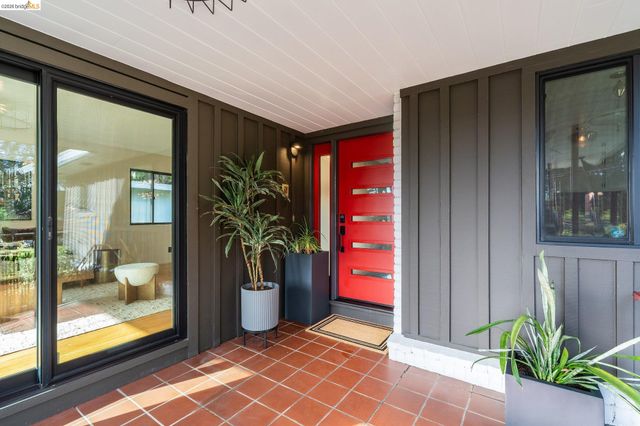 4830 Fair Ave., Oakland, CA 94619