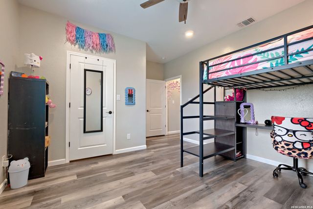 9671 Crow Ln, Adkins, TX 78101
