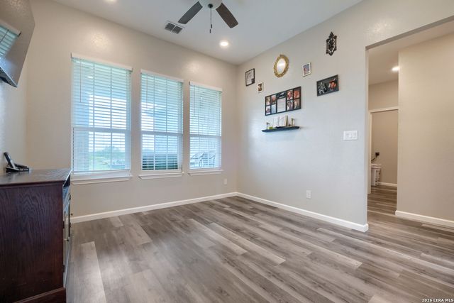 9671 Crow Ln, Adkins, TX 78101