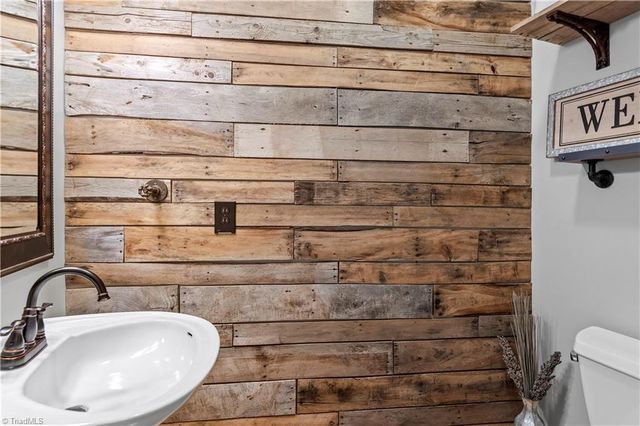 1708 Ambleside Court, Greensboro, NC 27407