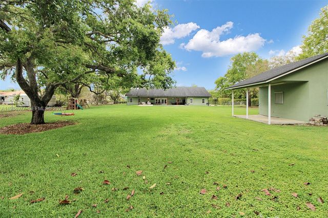 27825 SW 168th Ct, Homestead, FL 33031