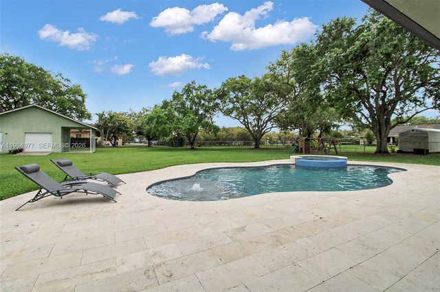 27825 SW 168th Ct, Homestead, FL 33031