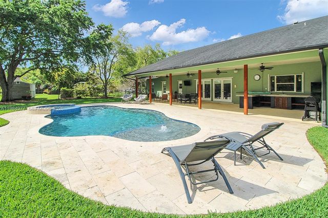 27825 SW 168th Ct, Homestead, FL 33031