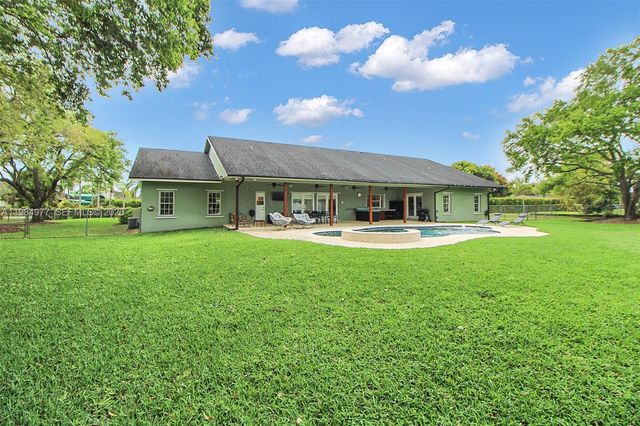 27825 SW 168th Ct, Homestead, FL 33031