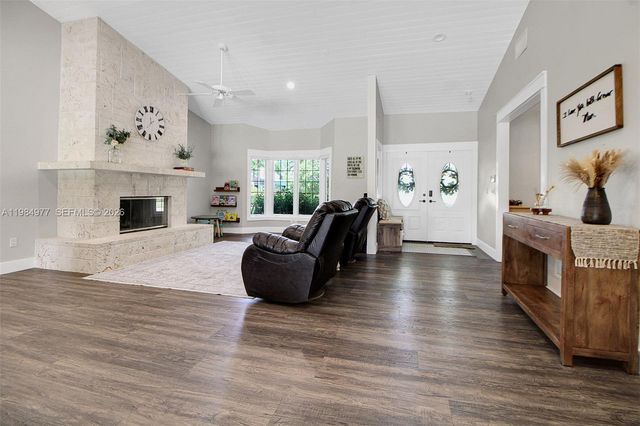 27825 SW 168th Ct, Homestead, FL 33031