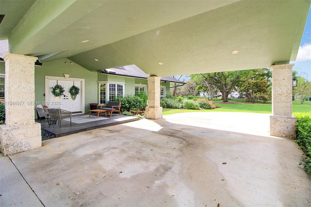 27825 SW 168th Ct, Homestead, FL 33031