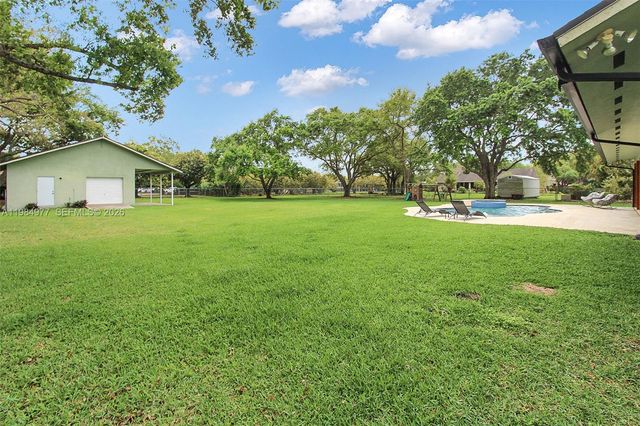 27825 SW 168th Ct, Homestead, FL 33031