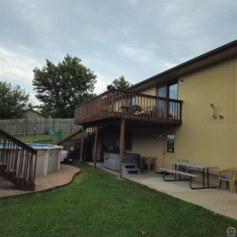 5334 NW Rochester RD, Topeka, KS 66617