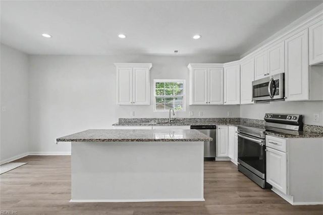 418 Wine ST, Hampton, VA 23669