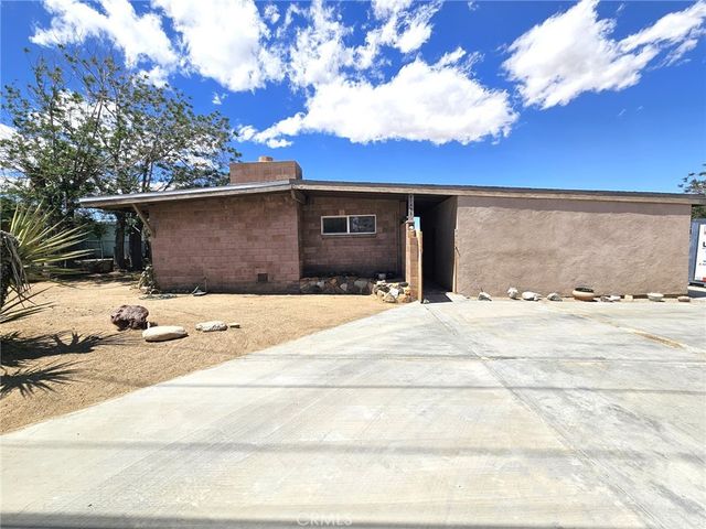 57492 Onaga Trail, Yucca Valley, CA 92284