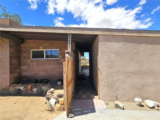 57492 Onaga Trail, Yucca Valley, CA 92284