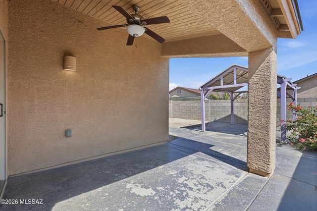1370 W Calle Rio Lobo, Tucson, AZ 85714