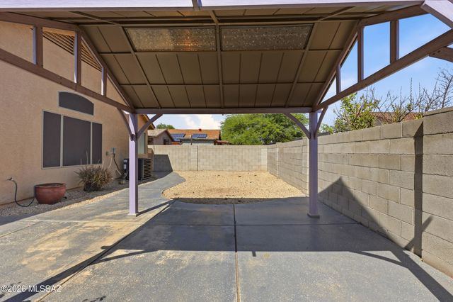 1370 W Calle Rio Lobo, Tucson, AZ 85714