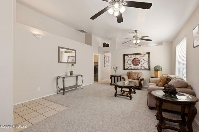 1370 W Calle Rio Lobo, Tucson, AZ 85714