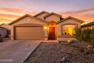 1370 W Calle Rio Lobo, Tucson, AZ 85714