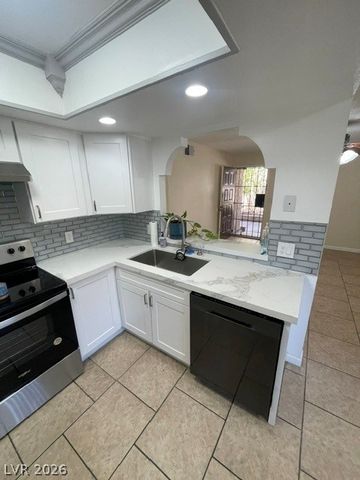 4720 Obannon Drive B, Las Vegas, NV 89102