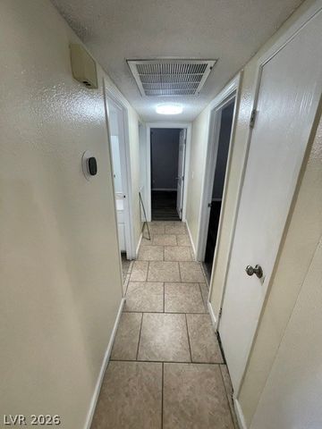 4720 Obannon Drive B, Las Vegas, NV 89102