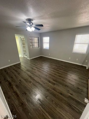 4720 Obannon Drive B, Las Vegas, NV 89102