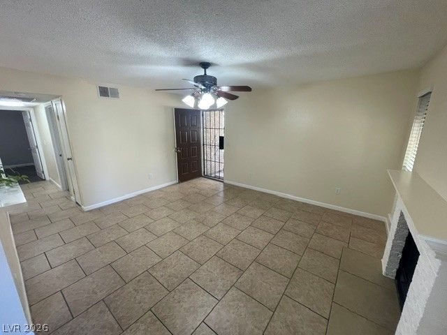 4720 Obannon Drive B, Las Vegas, NV 89102