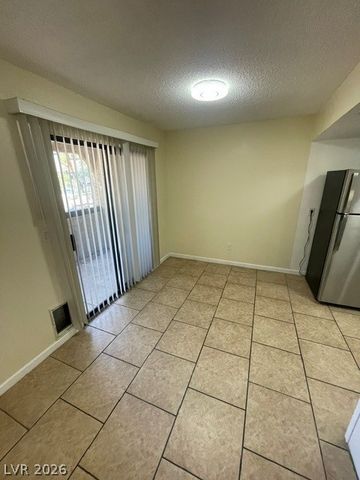 4720 Obannon Drive B, Las Vegas, NV 89102