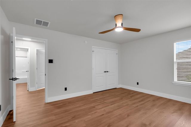 78 Heritage Mill, The Woodlands, TX 77375
