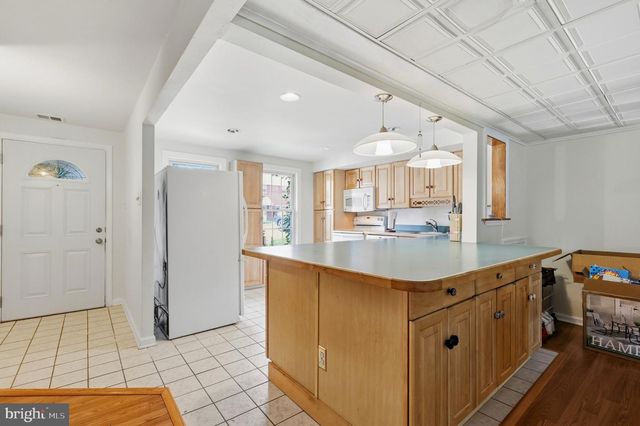17 CONSTITUTION AVE, Doylestown, PA 18901