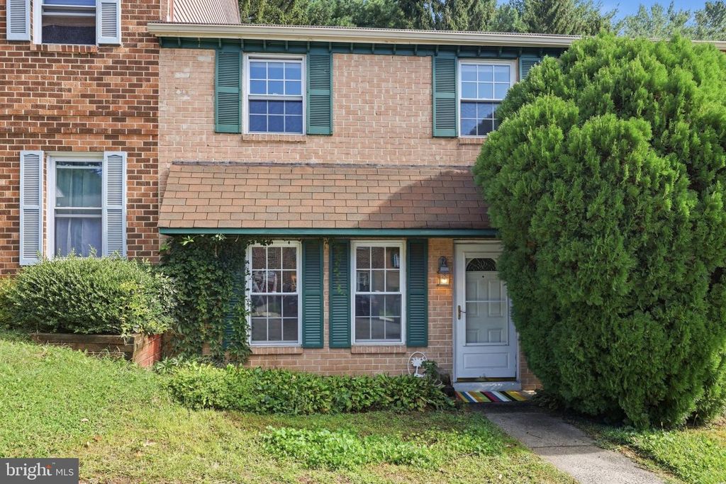 17 CONSTITUTION AVE, DOYLESTOWN, PA 18901 — photo 2
