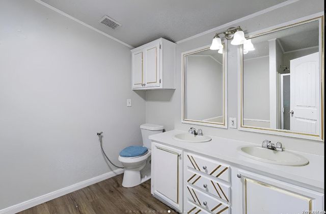 23414 Dragon Rock, Elmendorf, TX 78112