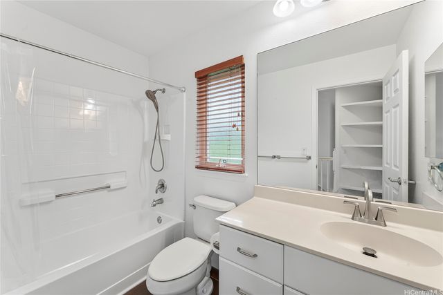 92-831 Makakilo Drive 62, Kapolei, HI 96707