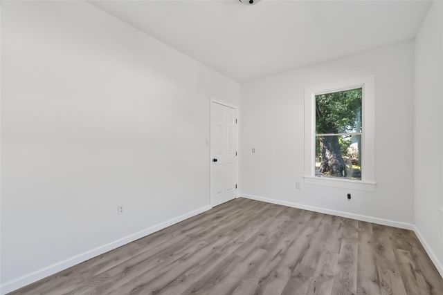 301 E 3rd Street E, Sweeny, TX 77480