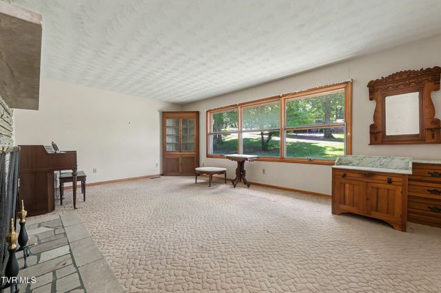 1811 Moore Avenue, Greeneville, TN 37745