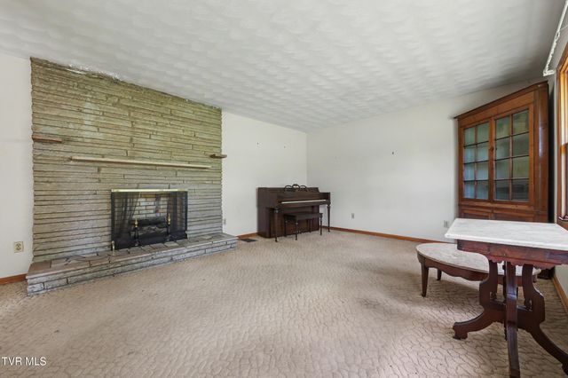 1811 Moore Avenue, Greeneville, TN 37745