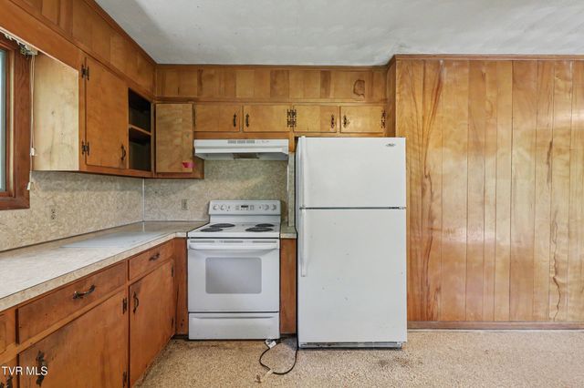 1811 Moore Avenue, Greeneville, TN 37745