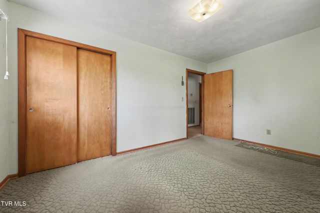 1811 Moore Avenue, Greeneville, TN 37745