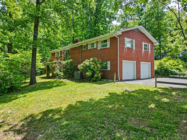 1811 Moore Avenue, Greeneville, TN 37745