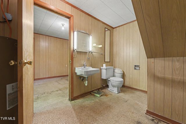 1811 Moore Avenue, Greeneville, TN 37745