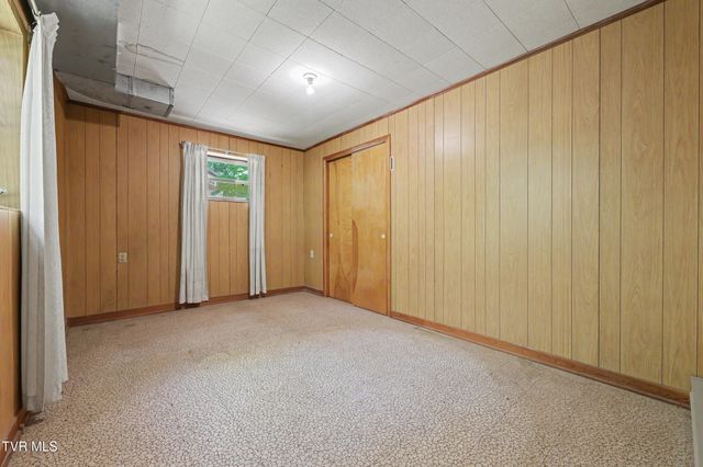 1811 Moore Avenue, Greeneville, TN 37745