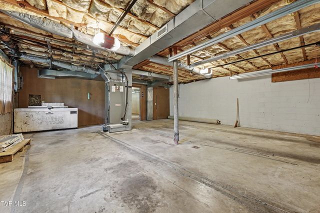 1811 Moore Avenue, Greeneville, TN 37745