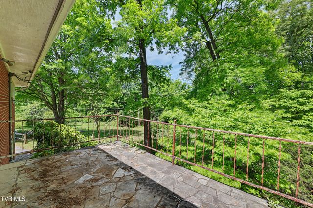 1811 Moore Avenue, Greeneville, TN 37745
