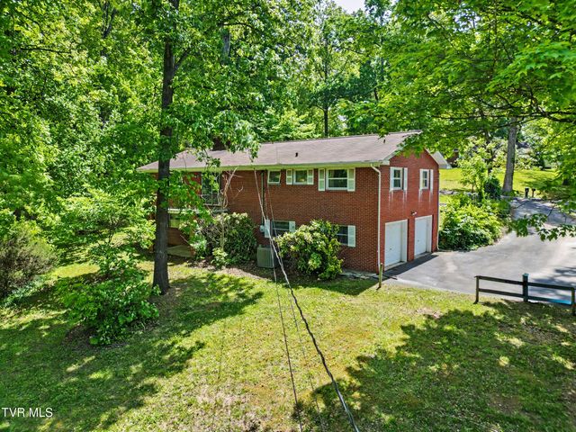 1811 Moore Avenue, Greeneville, TN 37745