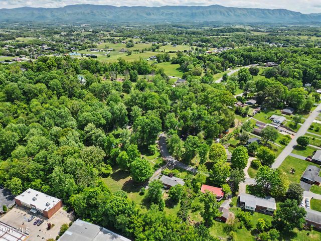 1811 Moore Avenue, Greeneville, TN 37745
