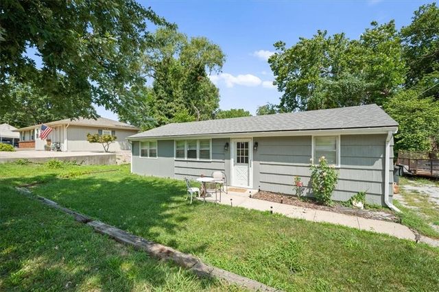 6509 River Road, Pleasant Valley, MO 64068