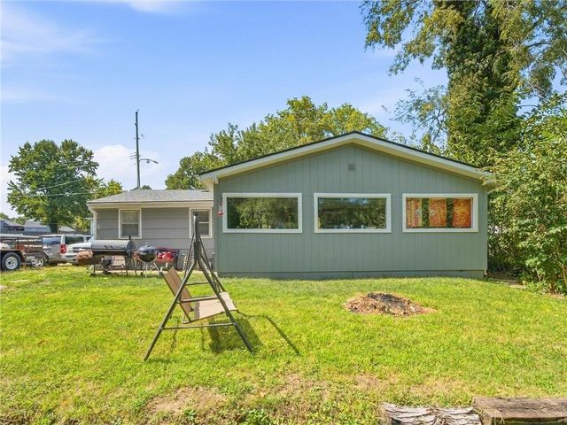 6509 River Road, Pleasant Valley, MO 64068