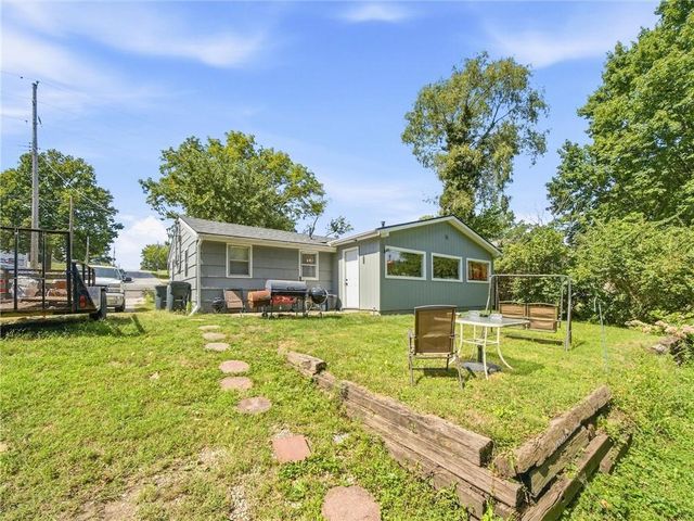 6509 River Road, Pleasant Valley, MO 64068