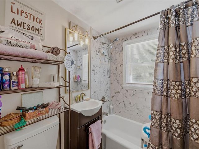 6509 River Road, Pleasant Valley, MO 64068