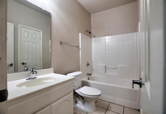 2136 Carlotta Drive, Fort Worth, TX 76177