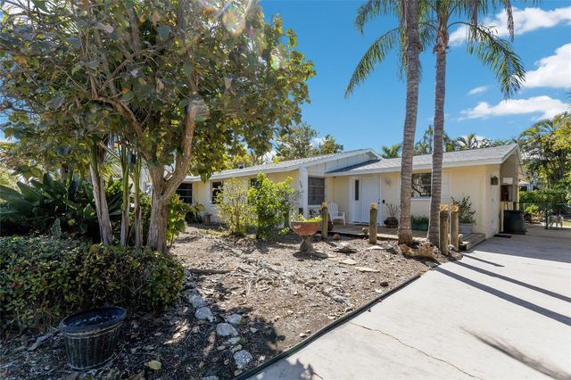 309 57TH STREET, Holmes Beach, FL 34217